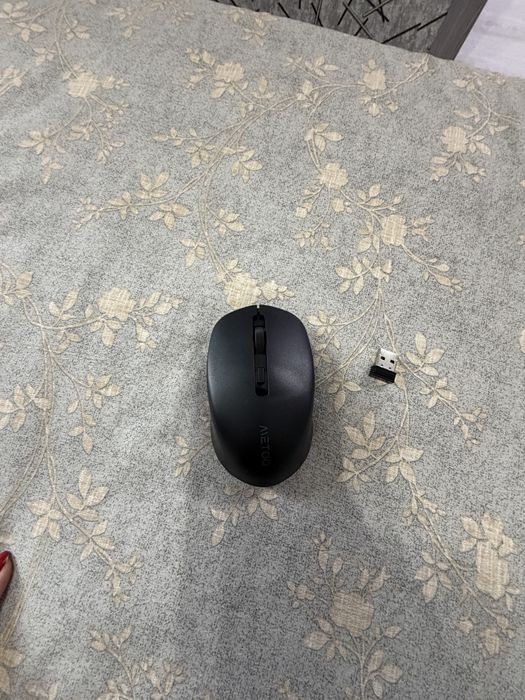 Продается без проаодная мышка  Bluetooth