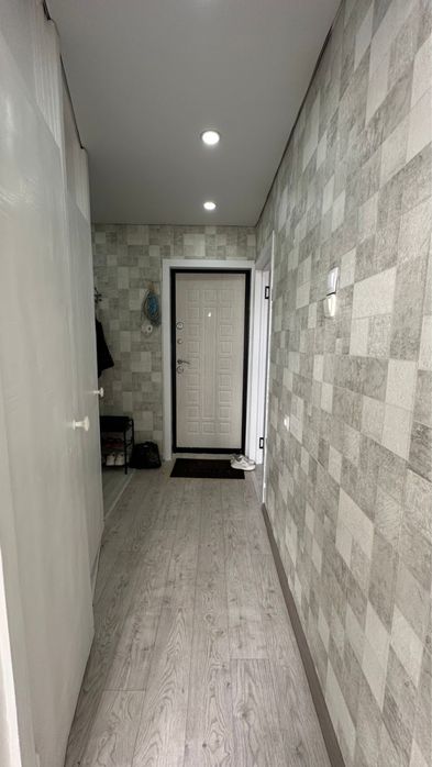 Продается 1 комнатная квартира(6 мкр)