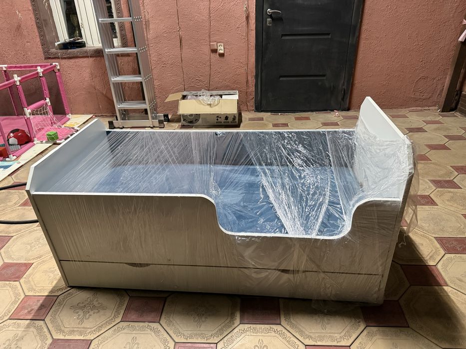 Продам детскую кровать