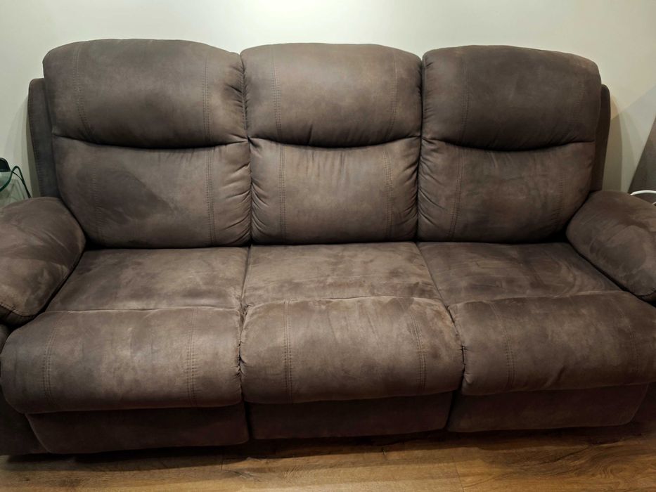 Диван с релакс механизъм