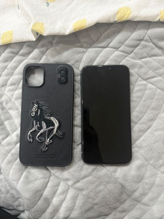 айфон 11 128 гб коробка доки есть