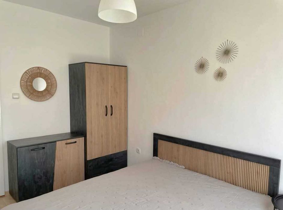 Дава се под наем Тристаен апартамент в Пловдив, Център - 100 кв.м за 510 € - Снимка #2