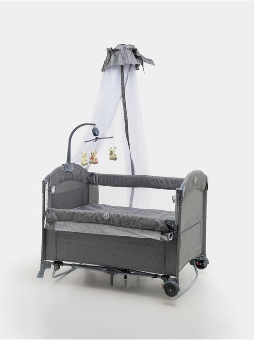 Детская кроватка 3в1 кроватка,люлька, манеж в новом состоянии