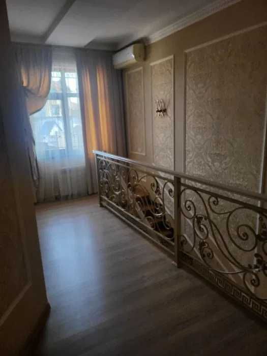 Сдаётся Евродом 2,3-соток на Саламатина в Яккасарае / id9107 /