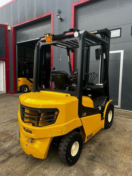 Stivuitor motostivuitor diesel YALE 2.5T