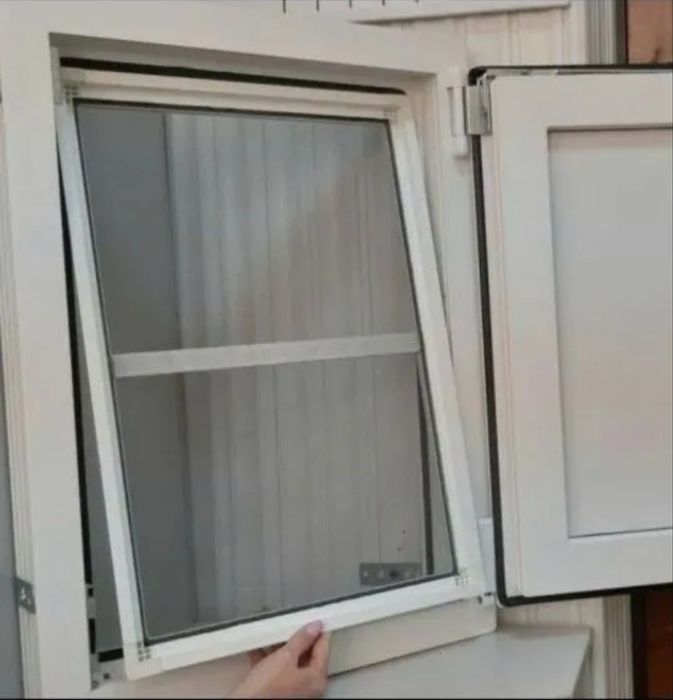 Москитные сетки на окна и двери