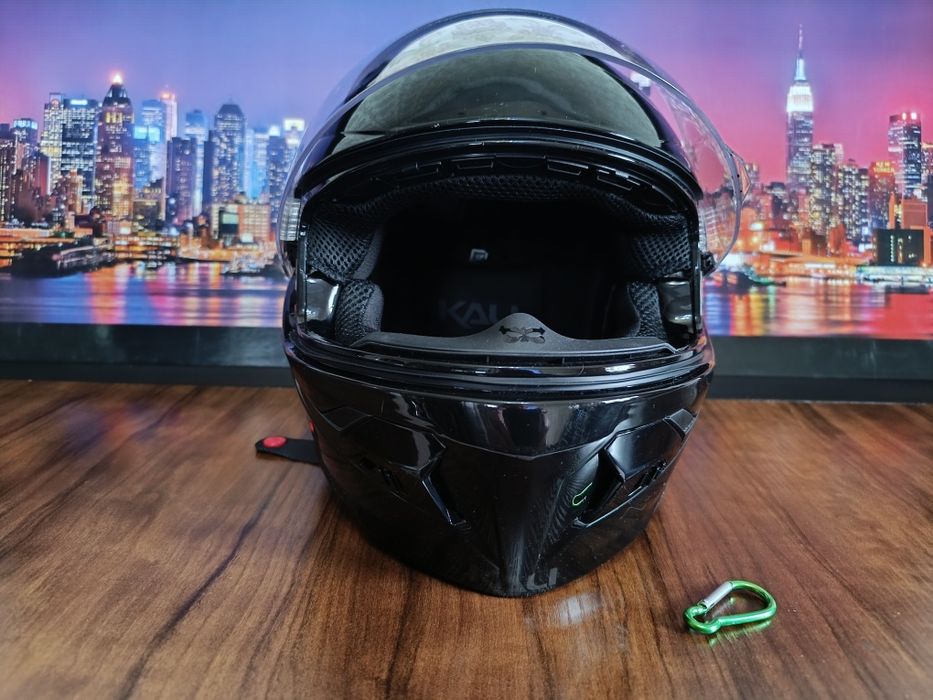 Мото шлем от американского бренда KALI protectives