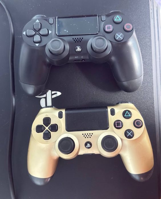 SONY PlayStation 4 Pro 2TB. (Made in Japan)