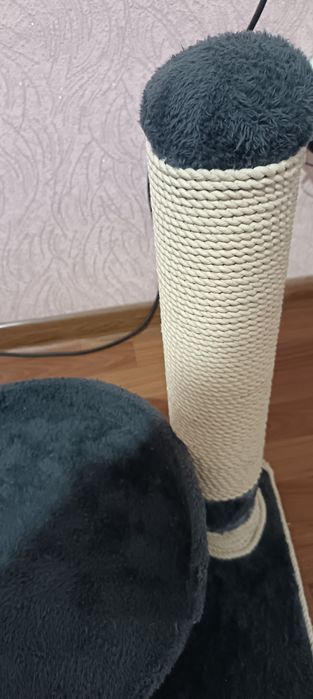 Царапка +лежанка 2в1 очень удобная