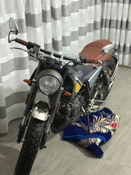 FB mondial HPS 125 hipster