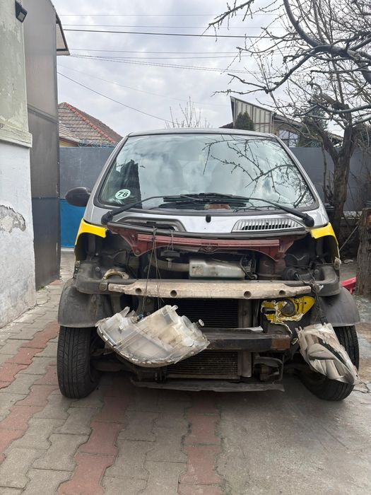 Vând piese de Smart fortwo dezmembrez