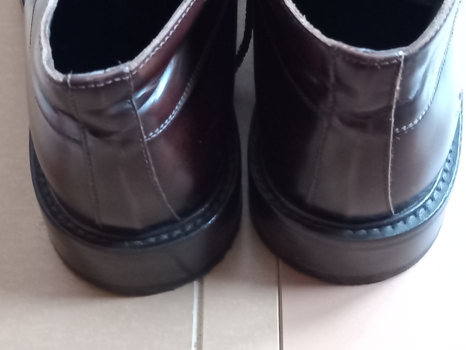 Ghete din piele lăcuita -fabricați Italia