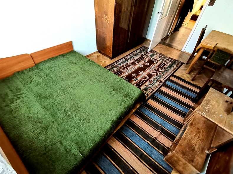 Дава се под наем Тристаен апартамент в Бургас, Център - 90 кв.м за 229.5 € - Снимка #2