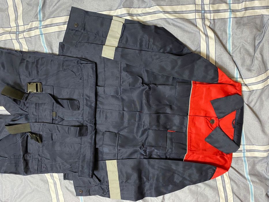 Продам спец одежду