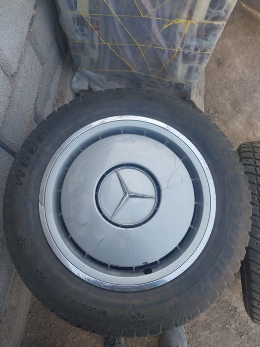 Прадаеться Шина Мерс