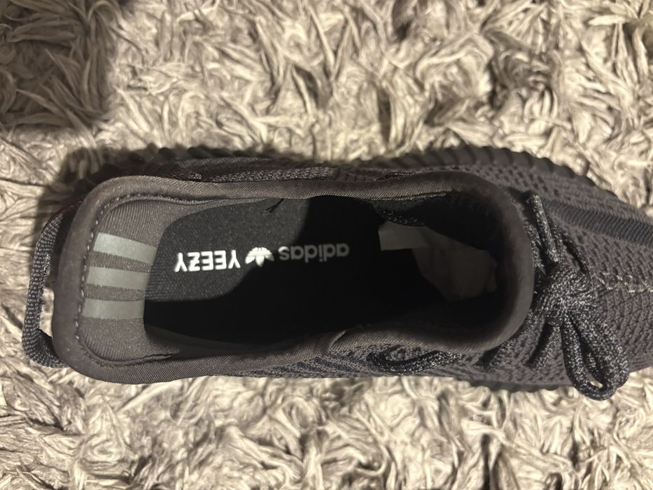 yeezy 350 v2 black reflective