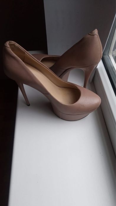 Туфли срочно продам