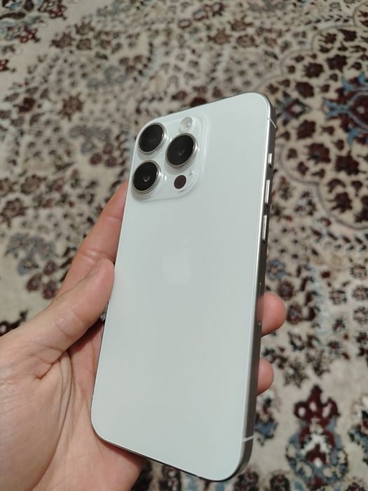 Iphone 15 pro белый 256гб