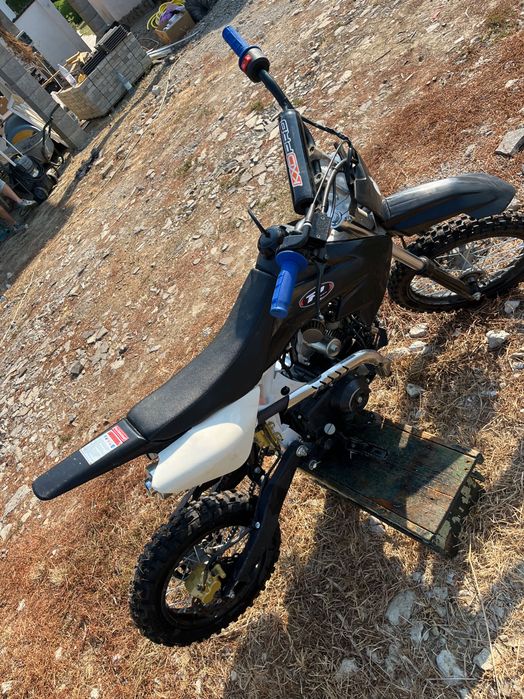 1799 lei Pretul e negociabil. nt:0755468365. Motorul Cross kxd-607 125cc.