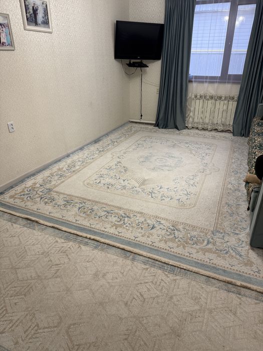 Продам ковер хороший