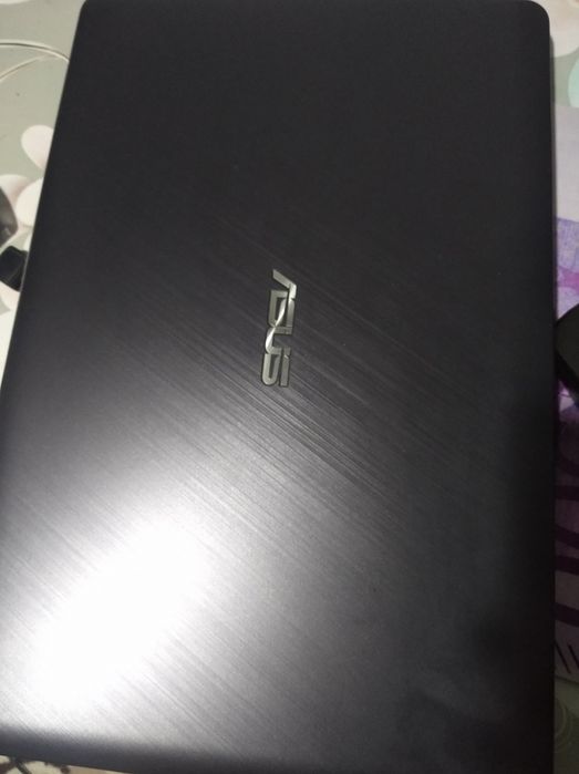 Asus full kamplekt hamma narsasi bor