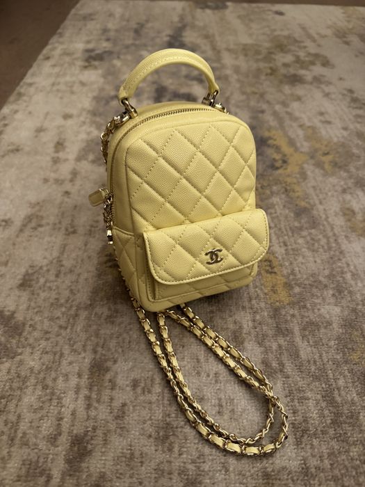 Раничка жълта Chanel