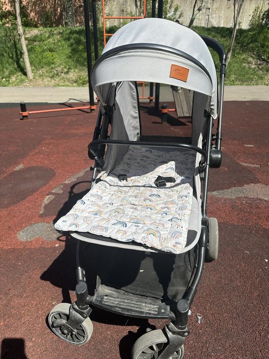 Продам коляску в отличном состояний