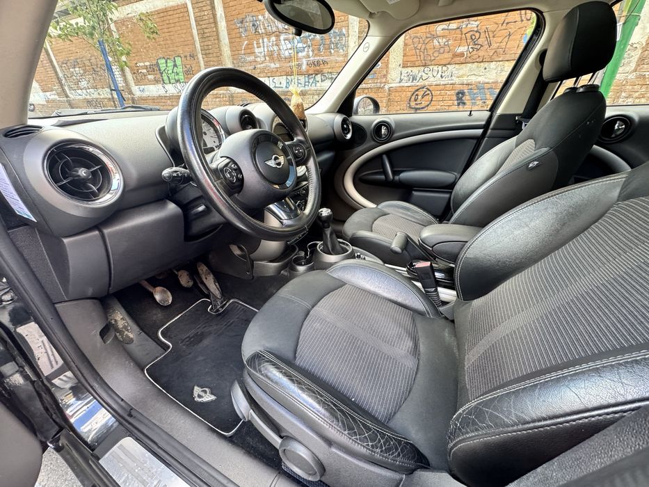MINI Cooper Countryman 1.6 Benzină 122 CP | Panoramic | Piele + Stofă | 2012