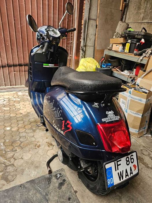 Vespa GTS 250 Custom | 2005 | 19.000 km | Polini 9 role | Akrapovič