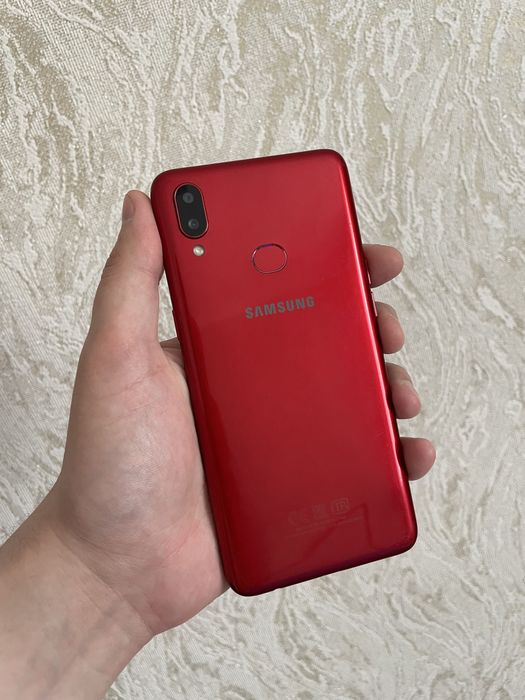 Продам Samsung A10s.