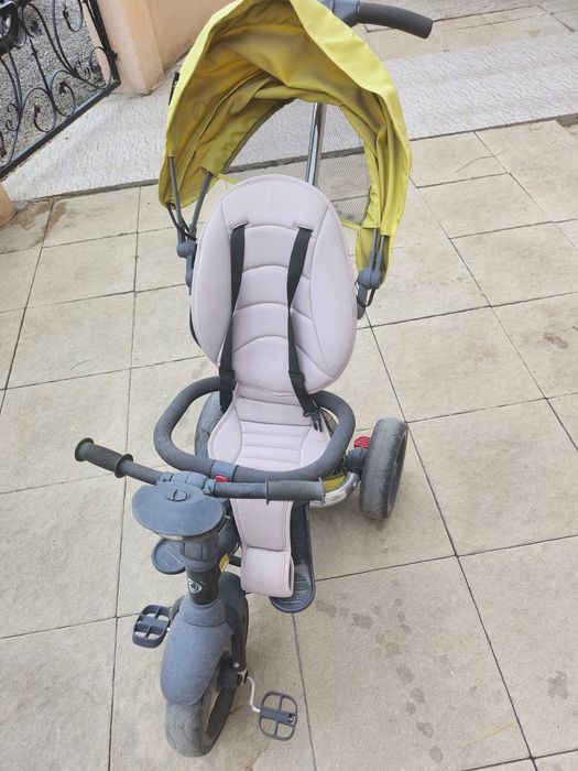 Vând tricicleta  copii