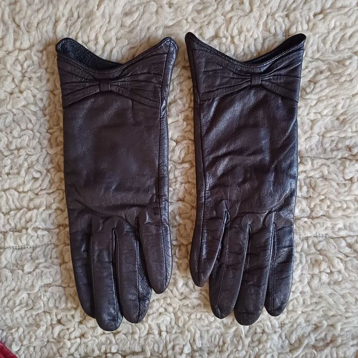 Естествена кожа ръкавици