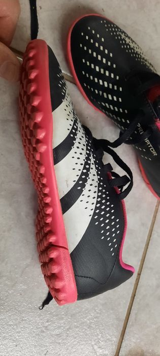 Vând adidasi adidas originali mărimea 32 pt copiii