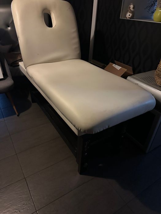 Pat masaj profesional Day Spa din lemn masiv – reglabil – salon/spa