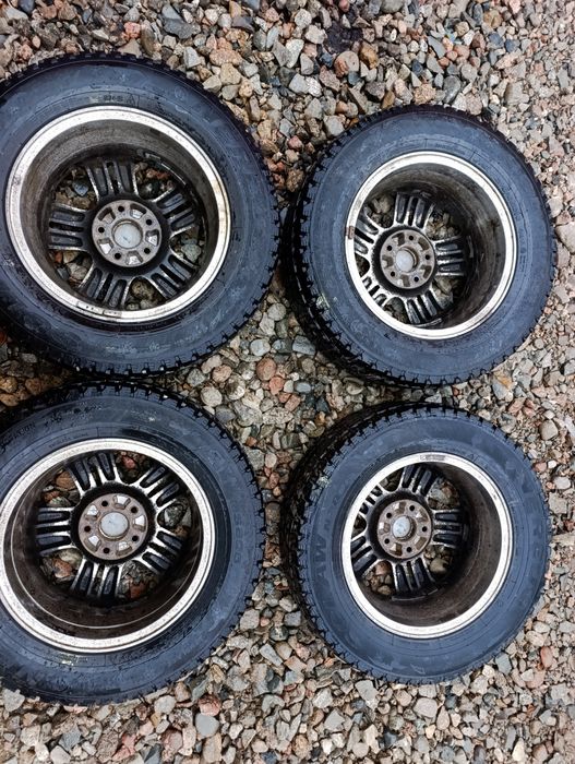 Комплекта можна отделна