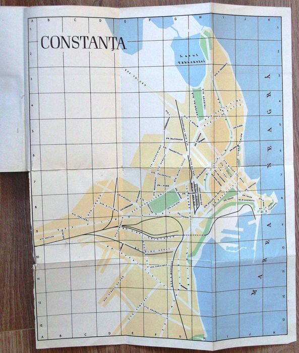 Constanta si imprejurimile ei - 1960 - 316 pag cu fotografii si harti
