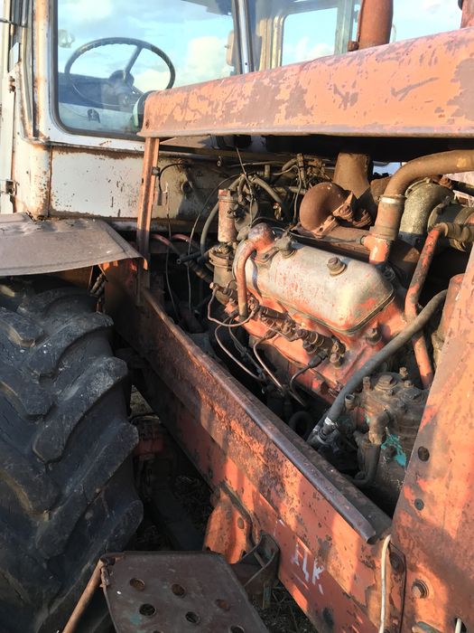 трактор т150 колёсный