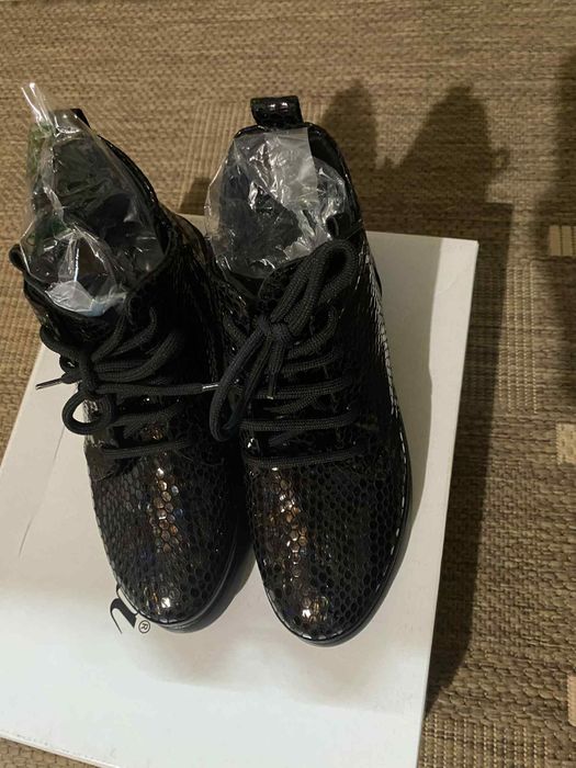 Боти естествена кожа, 38 номер, нови.