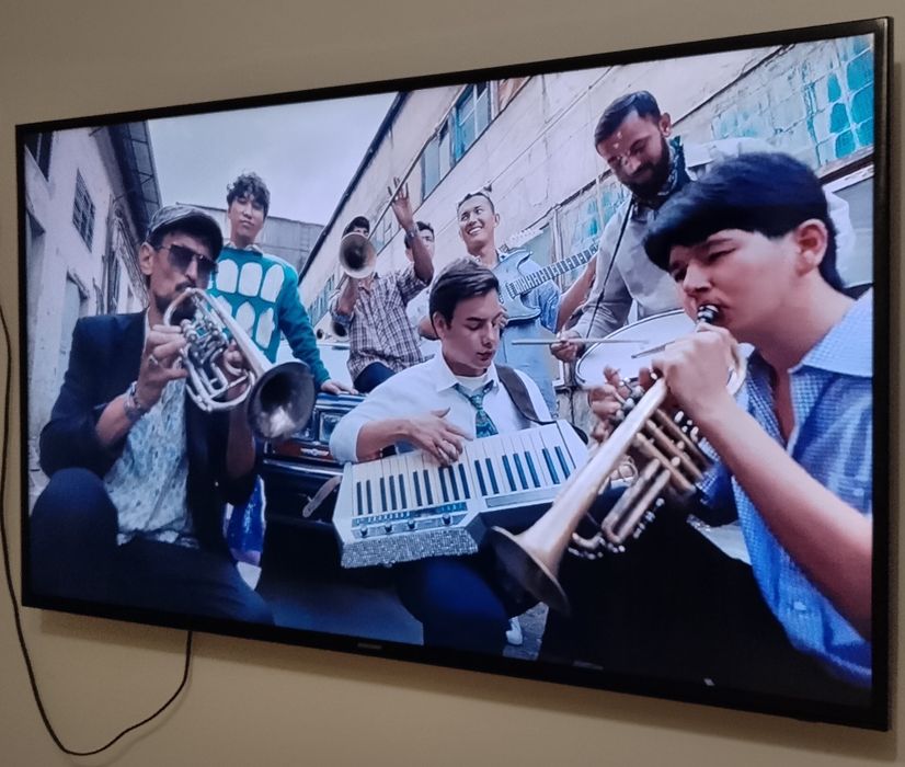 Большой смарт Samsung
