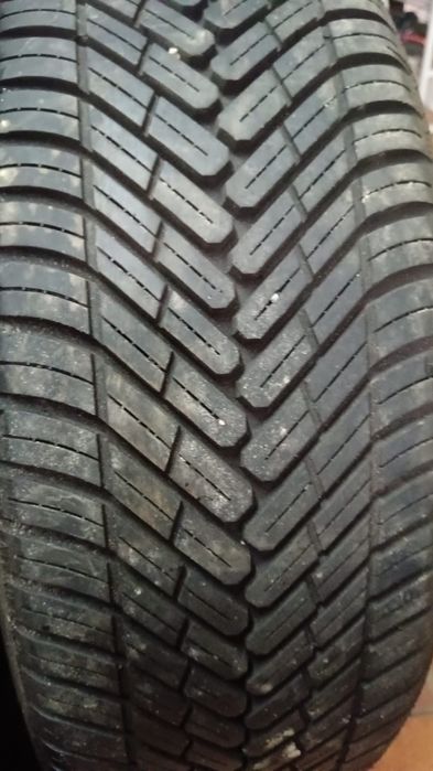 Set 4 anvelope iarna 195 60 15 Fortuna dot 2024