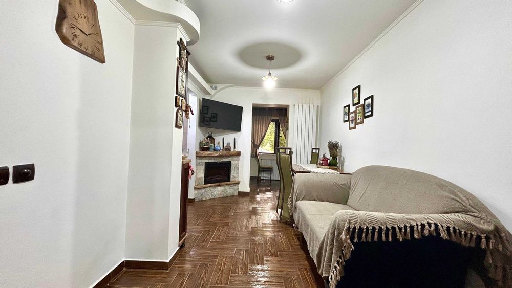Apartament 3 camere de vânzare zona Micro 21