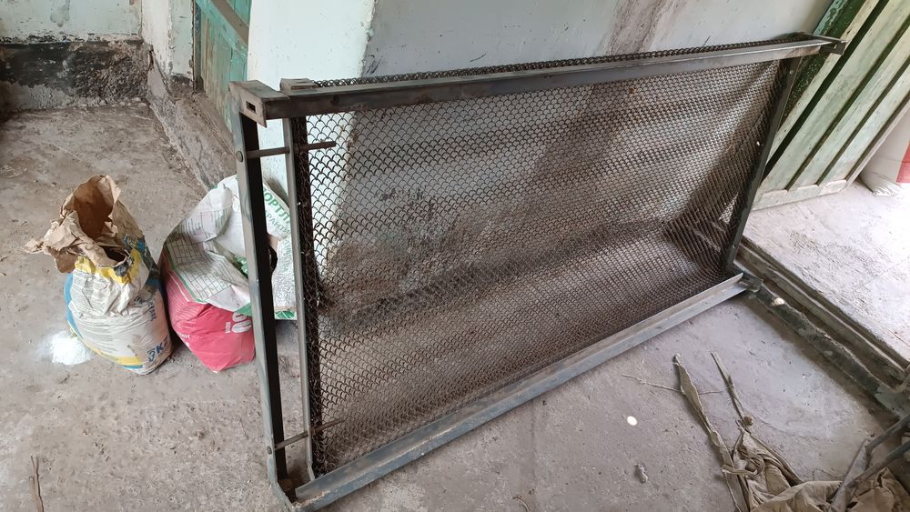 Продам кровать металлическую