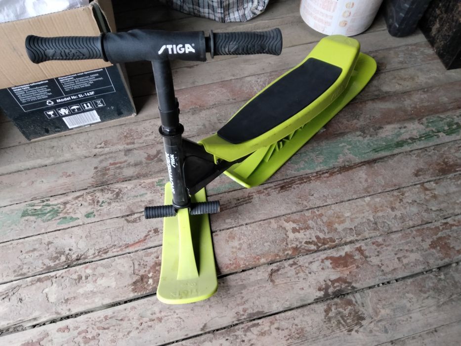 Санки, снегокат новый