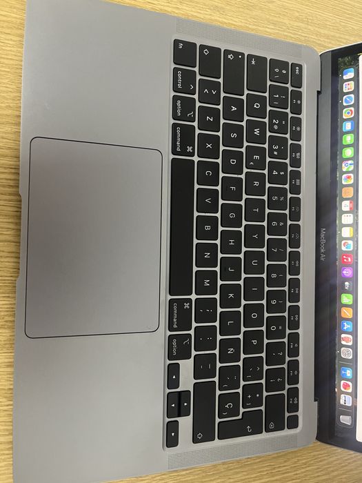 Macbook air 13 2020