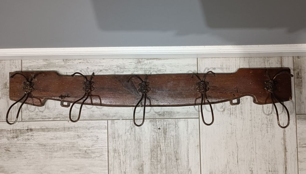 Антична закачалка