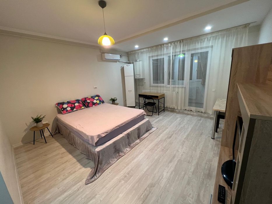 Închiriez / Vând garsonieră în blocul 1 din complex Avantgard