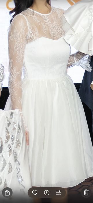 Продам белое платье