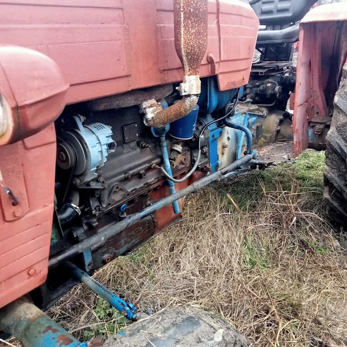 Tractor utb 445 motor de aro