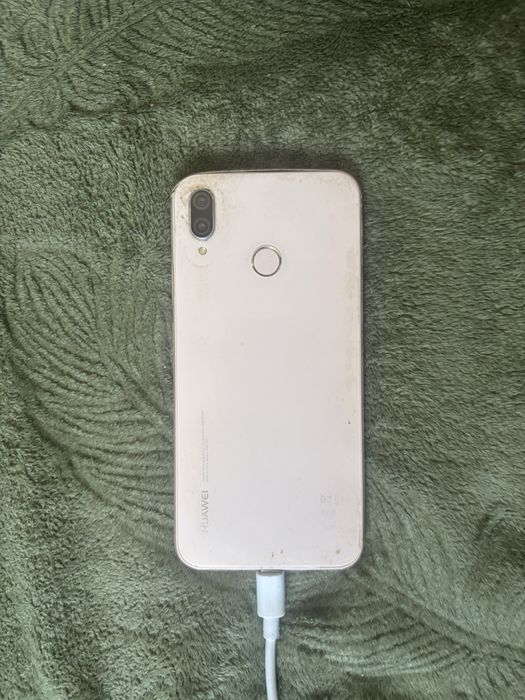 Продам huawei p20lite