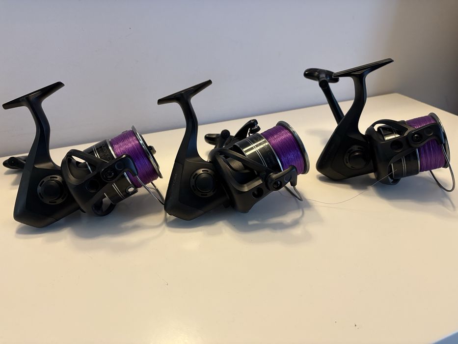 Vand 3 mulinete Okuma Custom 7000 ca noi!